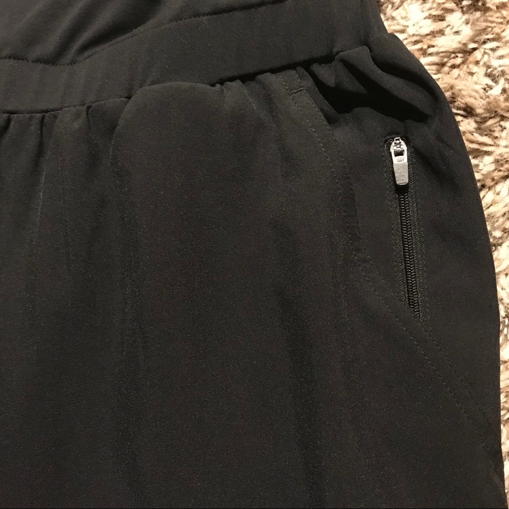 Fabletics Labaree Jogger - Picture 8 of 8